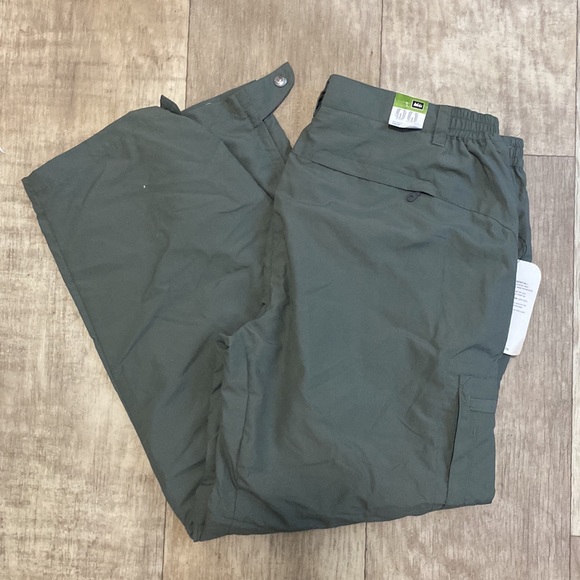 Women’s Sahara Convertible Pants - Picture 5 of 5